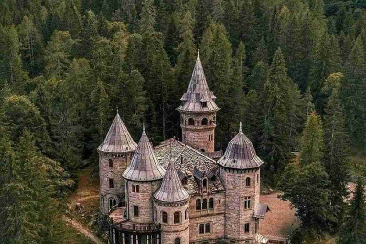 Castel Savoia come il castello di Cenerentola