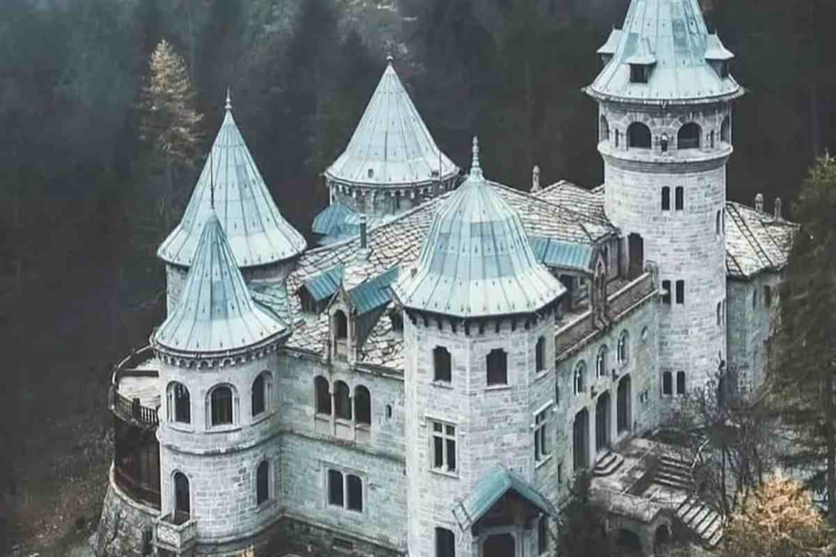 Castel Savoia come il castello di Cenerentola